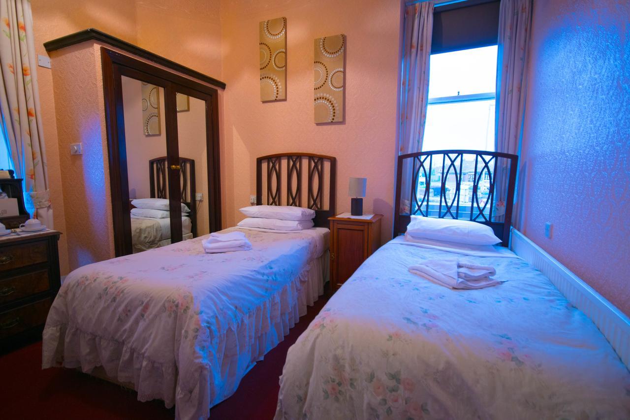 Station Hotel بنريث المظهر الخارجي الصورة